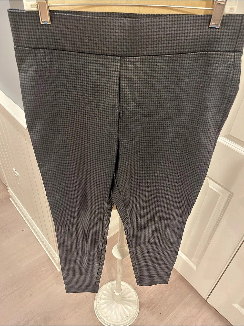 LOFT Julie Ankle Pants Houndstooth Ankle Pants in Black & White Large NWT